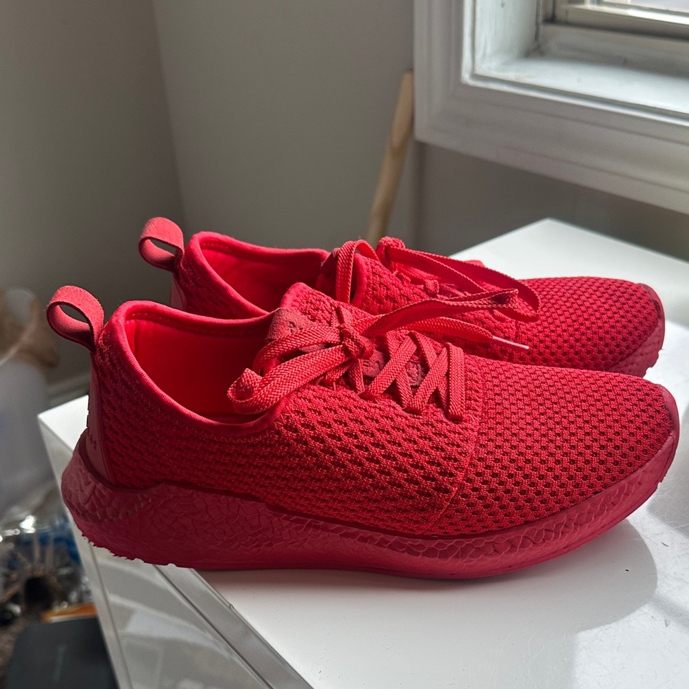Ryderwear Vibrant Red Sneakers - Picture 2 of 6